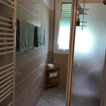 Galaxy 158 Fiera Apartman *